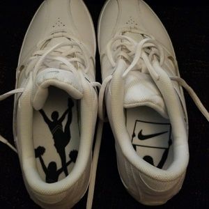 Nike White Cheer Shoes Sz 8